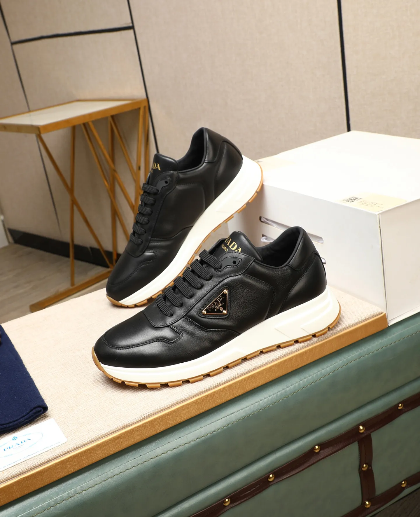 Men's shoes 💰540 🌹🌹[PRADA—Prada] 2025 latest model 🙈original replica! 👟👟👟Available here. The workmanship is top-notch. The upper is made from Italy. 🇮🇹Imported first-layer cowhide. ❗️Breathable genuine leather lining @Suitable for travel. The original version has an enlarged engraved sole, making it suitable for all kinds of travels, showing low-key luxury. Let quality speak for itself. Color: Size: 38-45